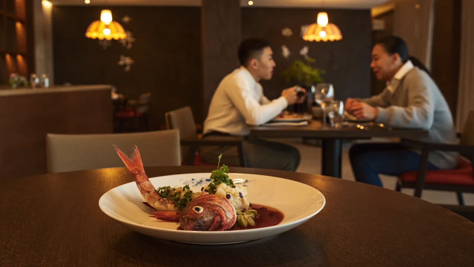 An elegant Chinese fine-dining table setting, illustrating the new Quan restaurant in Central